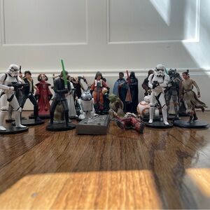 Star Wars Figure Lot - Assorted Characters with Stormtroopers and Droids